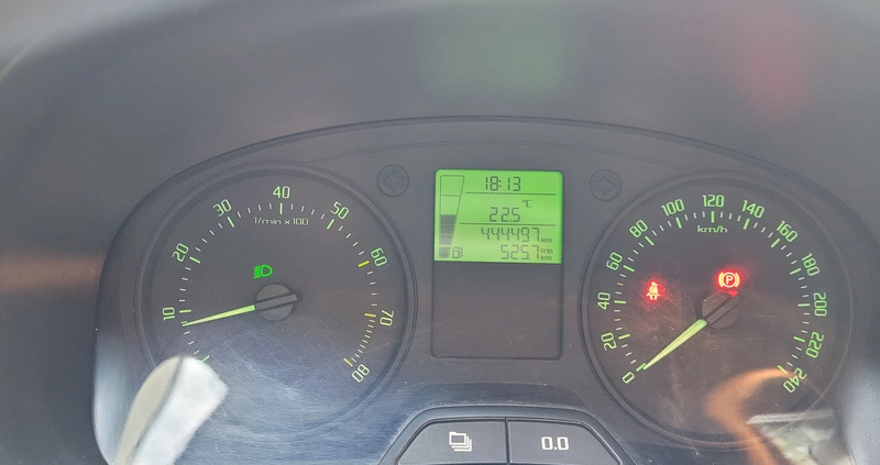Skoda Fabia cena 12000 przebieg: 444500, rok produkcji 2011 z Tarczyn małe 137